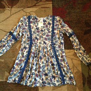 Ella Moss Woman's "Folktale Floral" Blouse